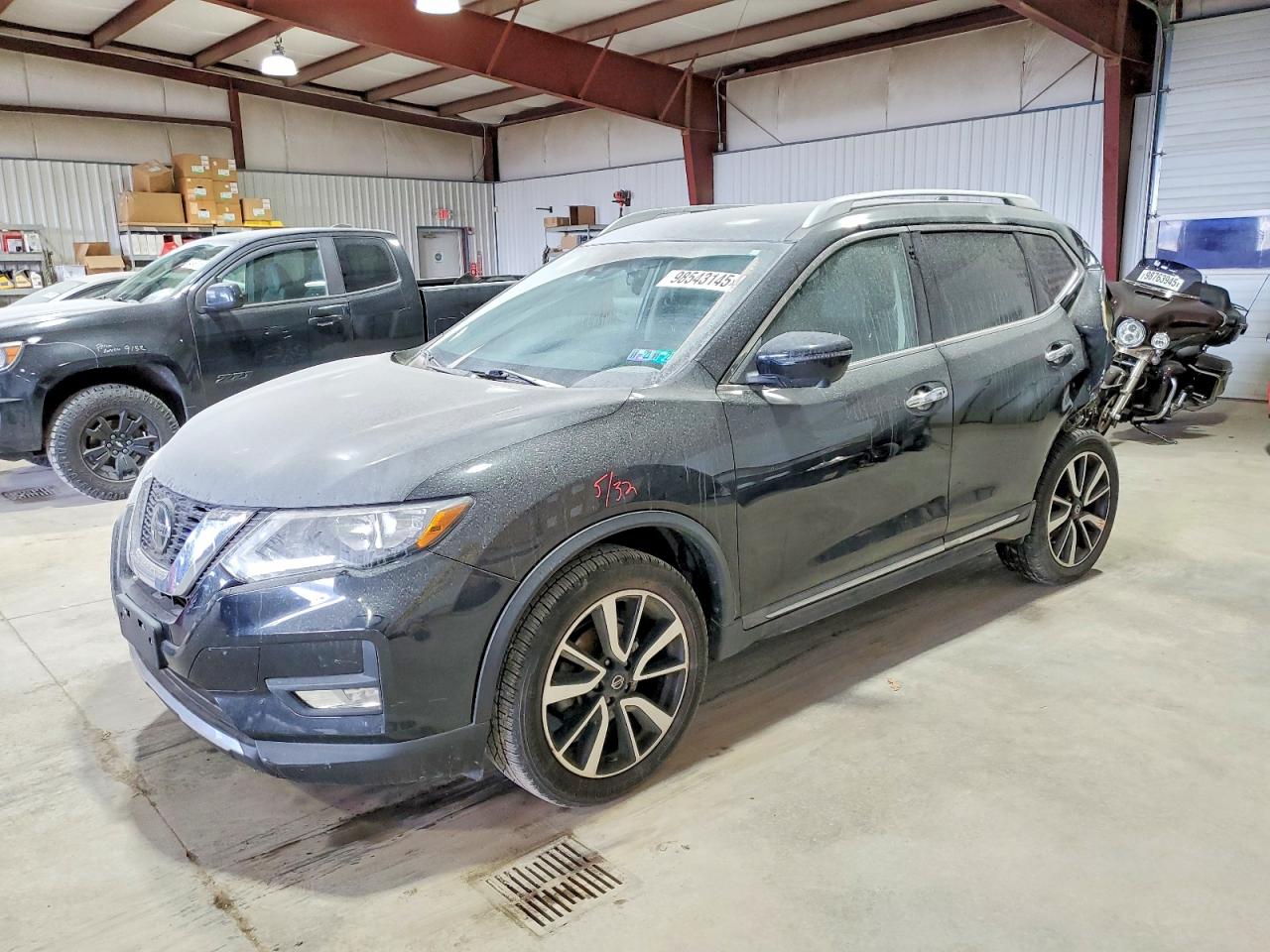 2019 NISSAN ROGUE