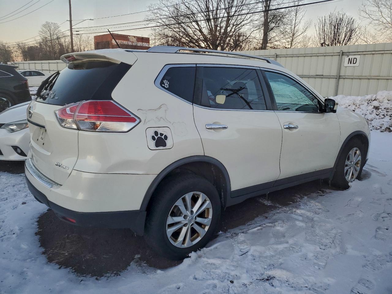 2016 NISSAN ROGUE S photo 5