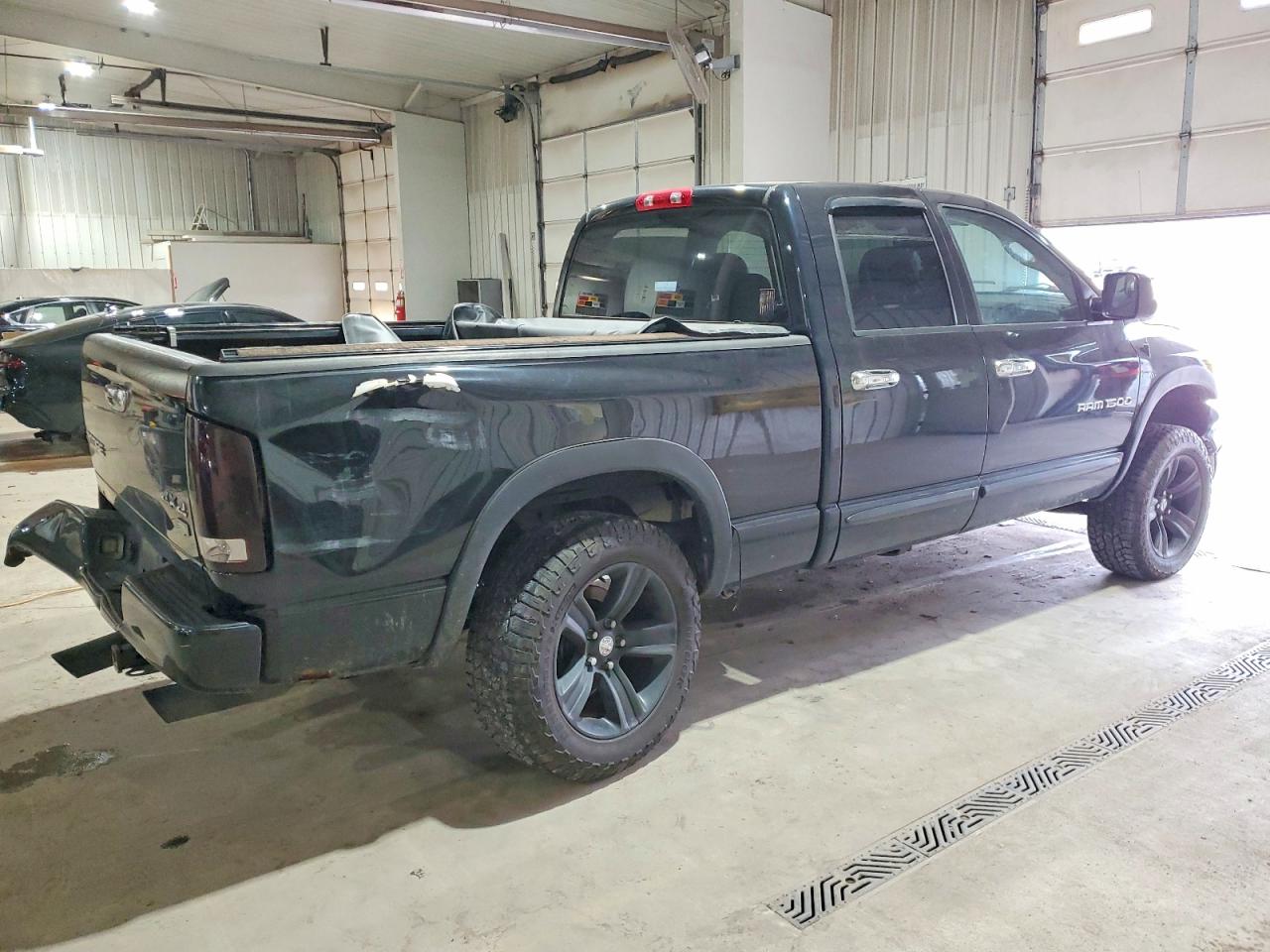 2004 DODGE RAM 1500 ST photo 3
