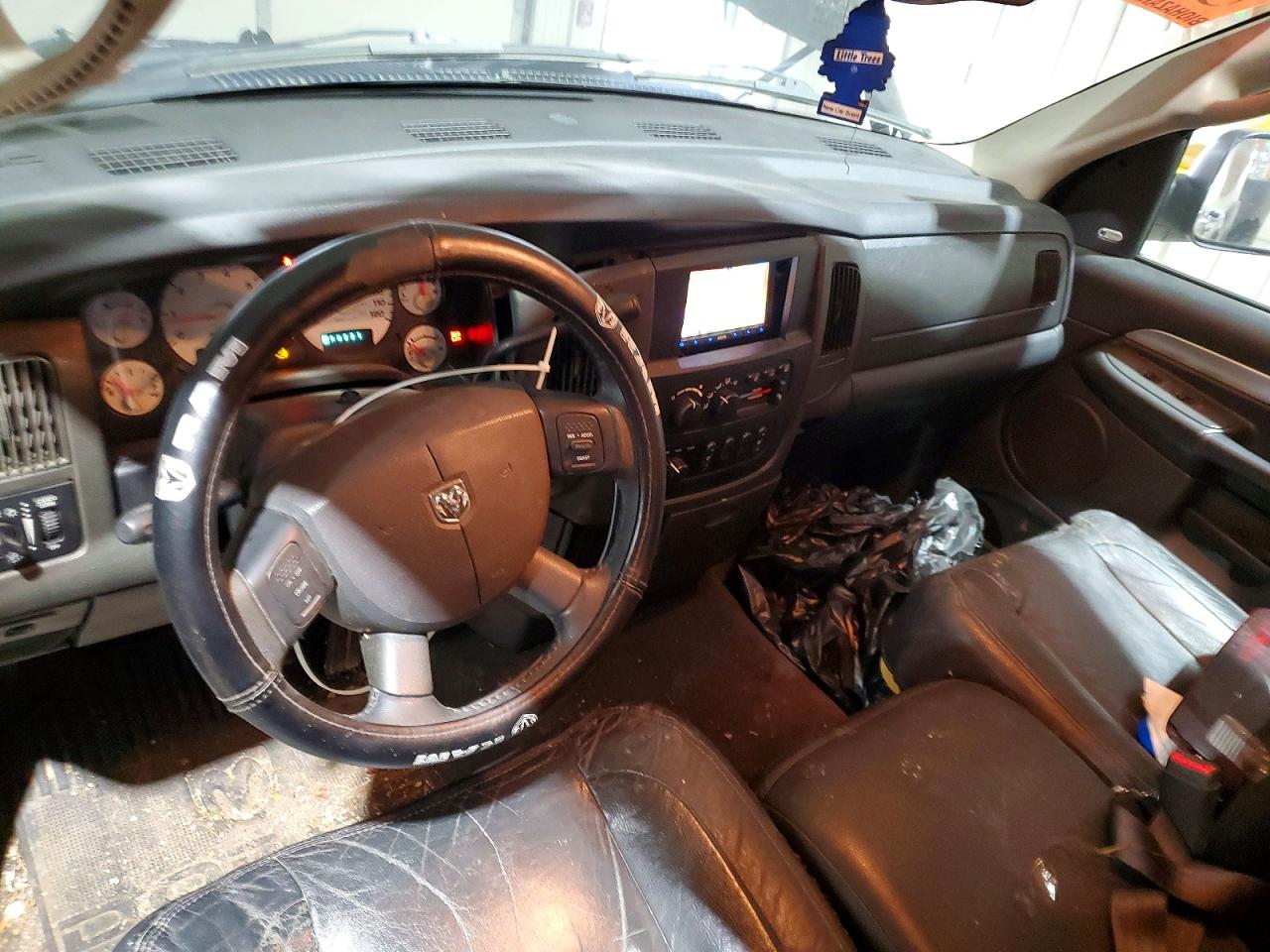 2004 DODGE RAM 1500 ST photo 8