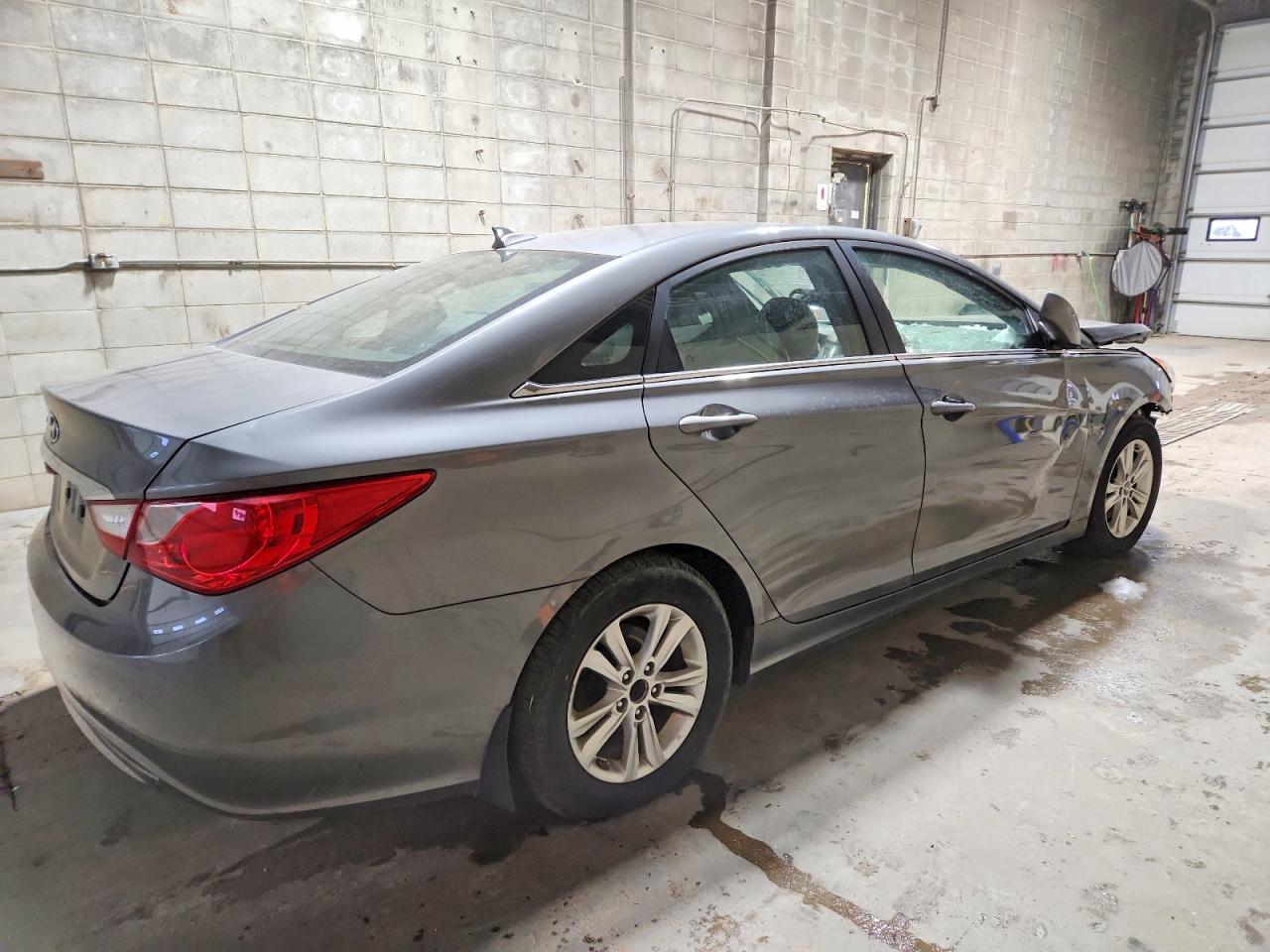2013 HYUNDAI SONATA GLS photo 3