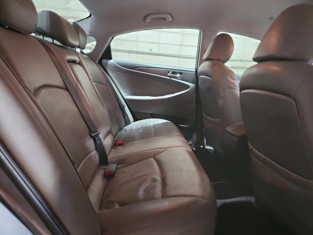 2013 HYUNDAI SONATA GLS photo 10