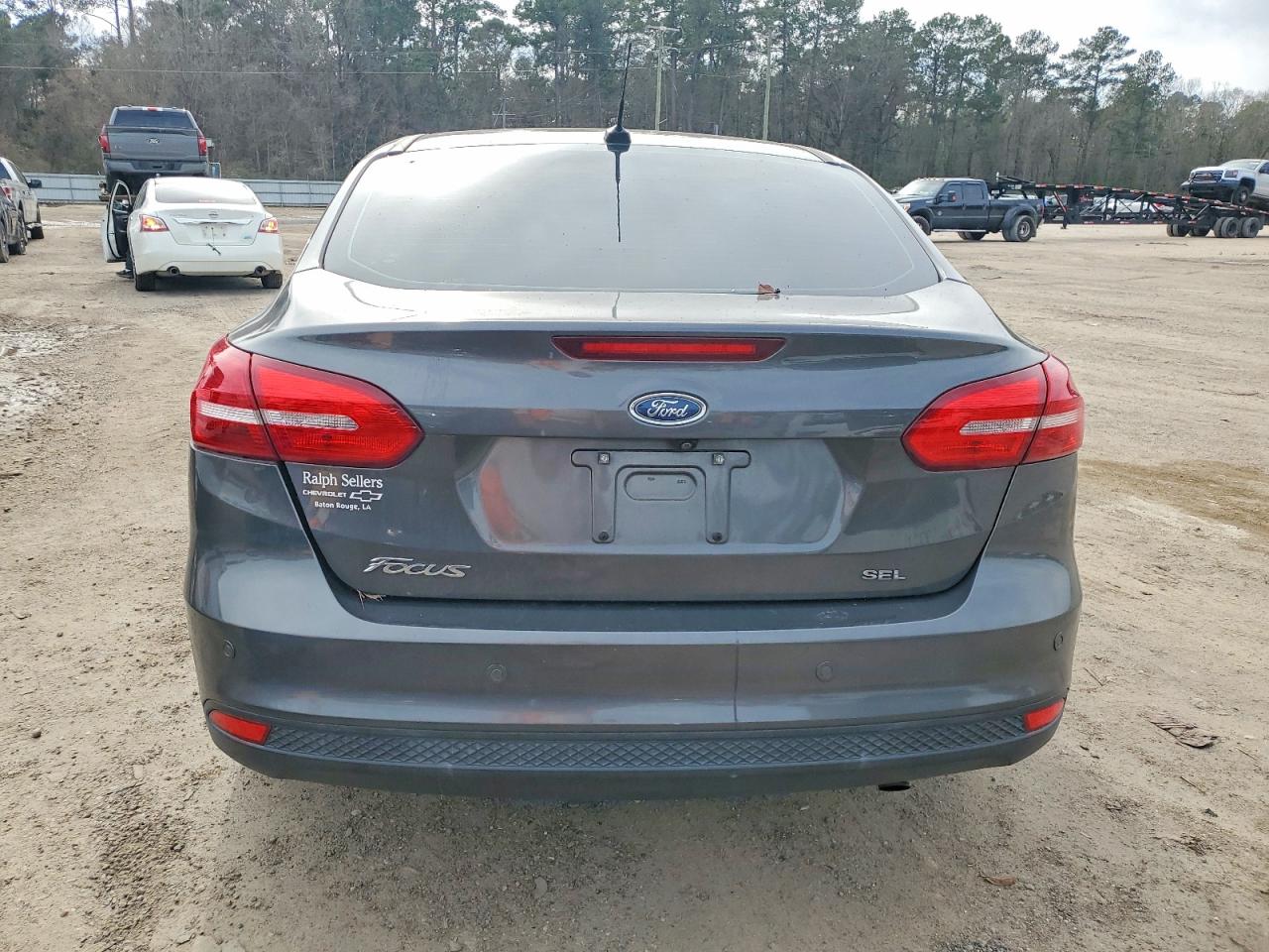 2017 FORD FOCUS SEL photo 6