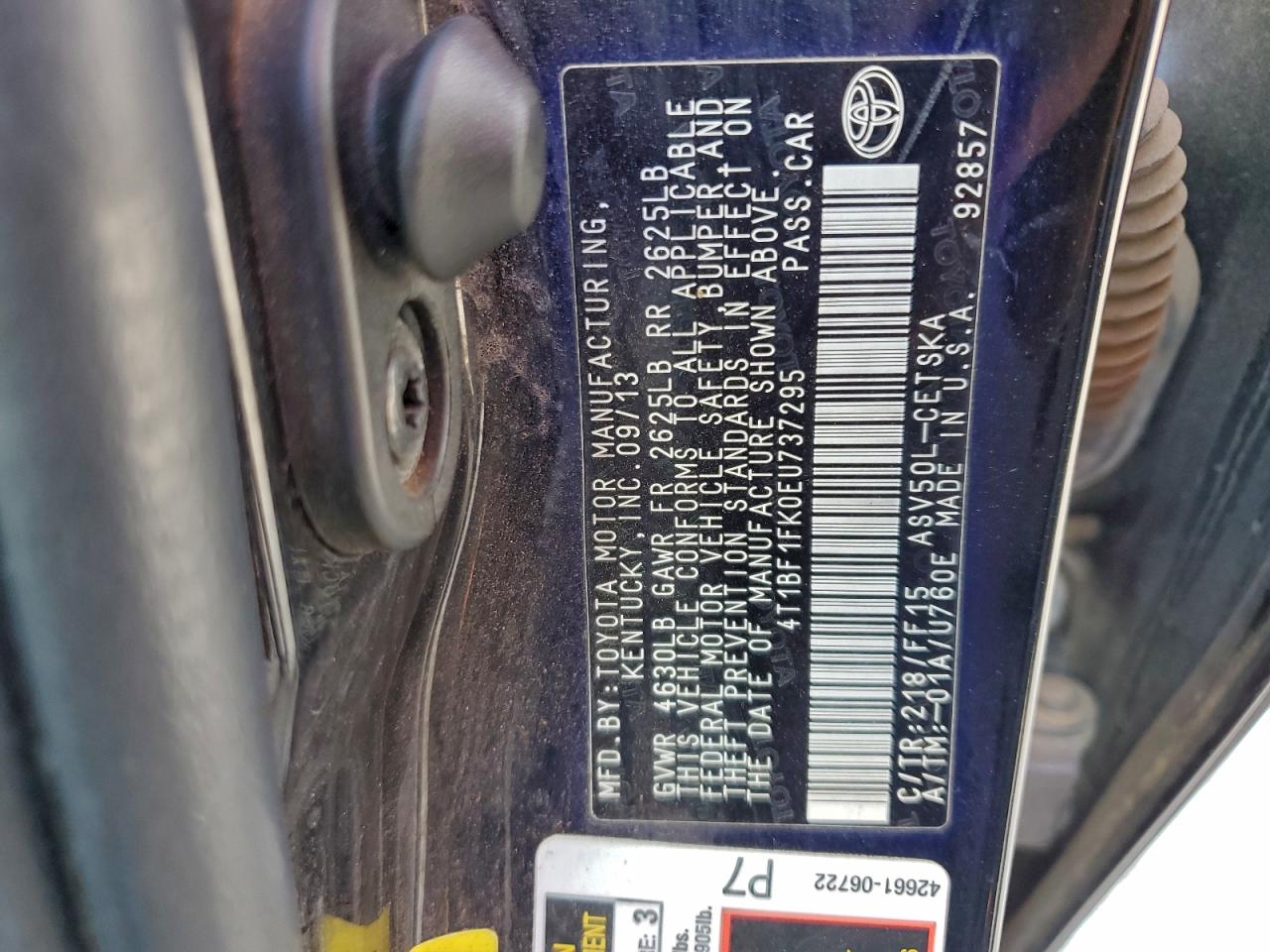 2014 TOYOTA CAMRY L photo 12