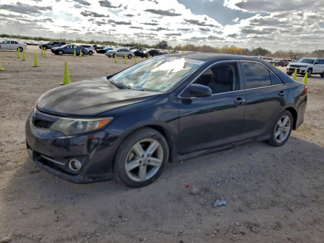 2014 TOYOTA CAMRY