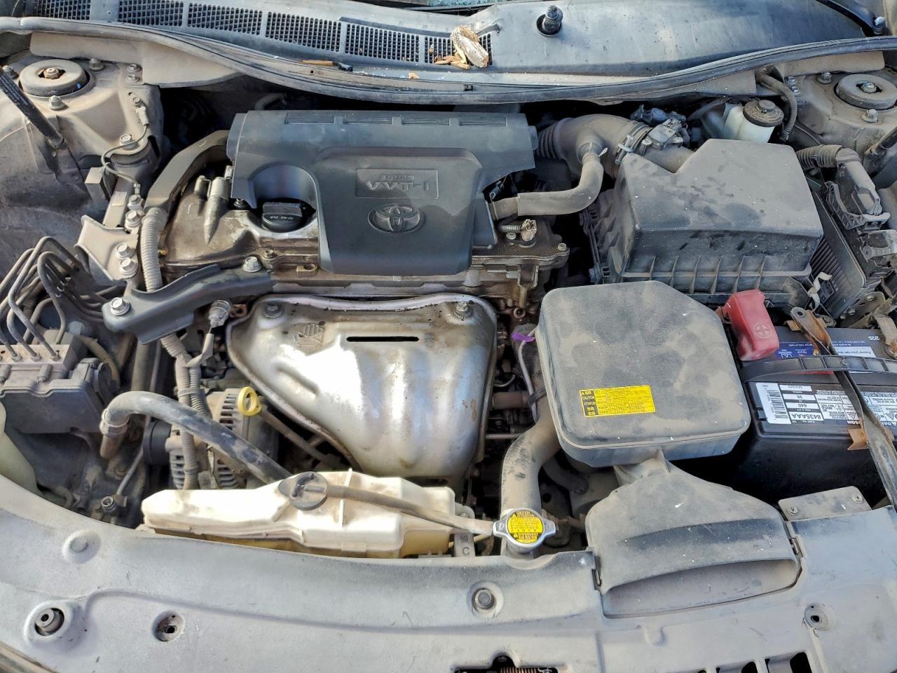 2014 TOYOTA CAMRY L photo 11