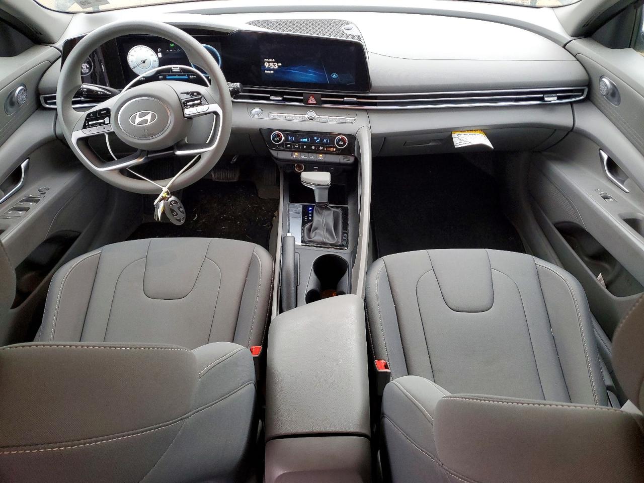 2024 HYUNDAI ELANTRA SEL photo 22