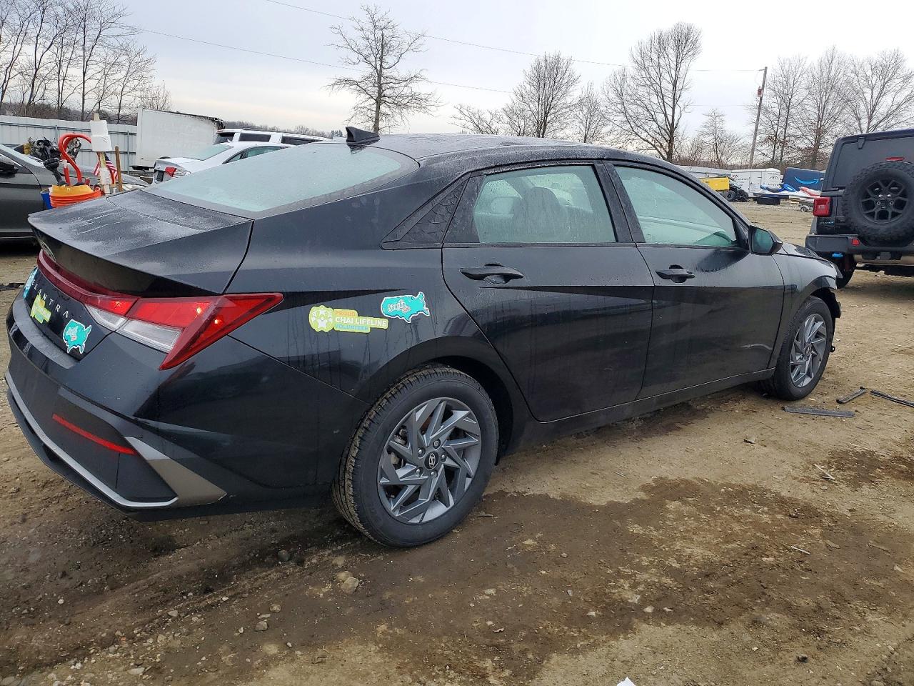 2024 HYUNDAI ELANTRA SEL photo 7
