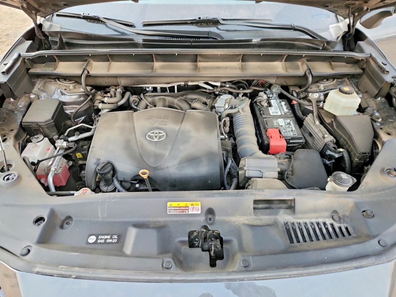 2021 TOYOTA HIGHLANDER LIMITED photo 11