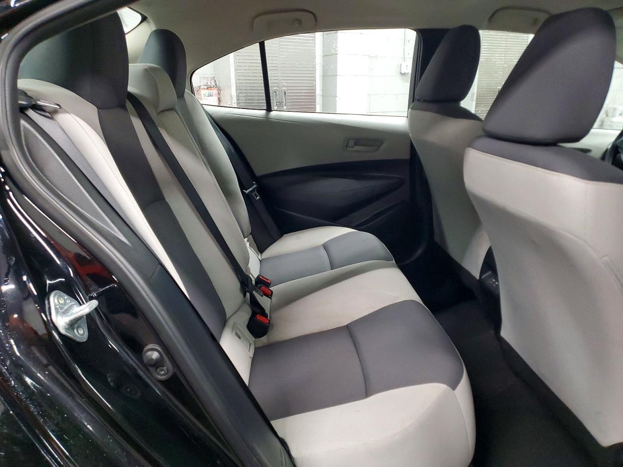 2024 TOYOTA COROLLA LE photo 10