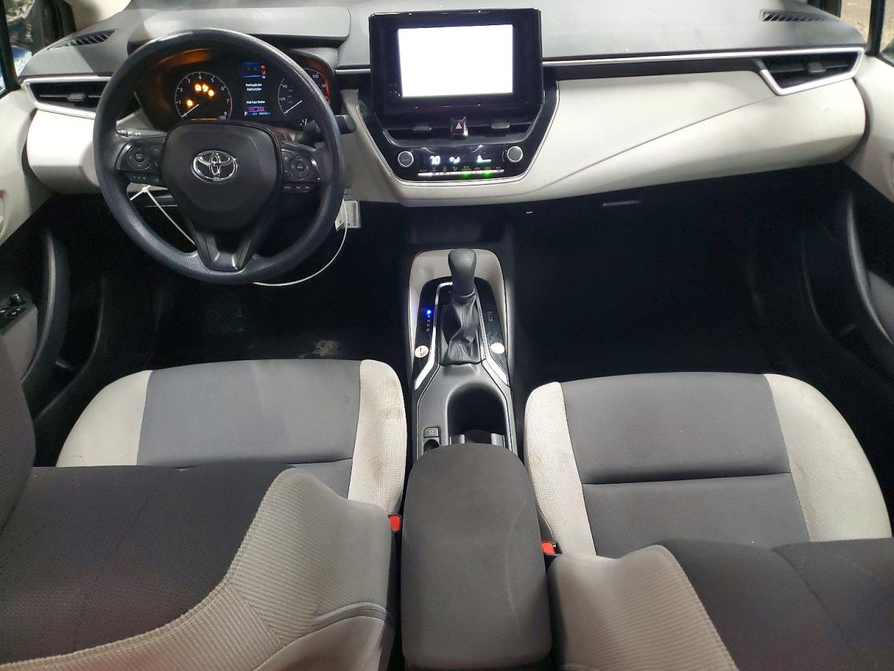 2024 TOYOTA COROLLA LE photo 8