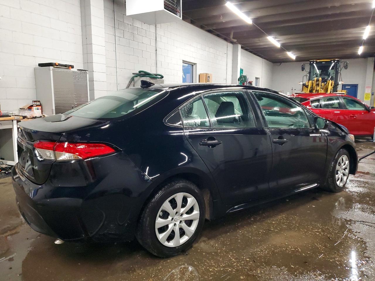 2024 TOYOTA COROLLA LE photo 3