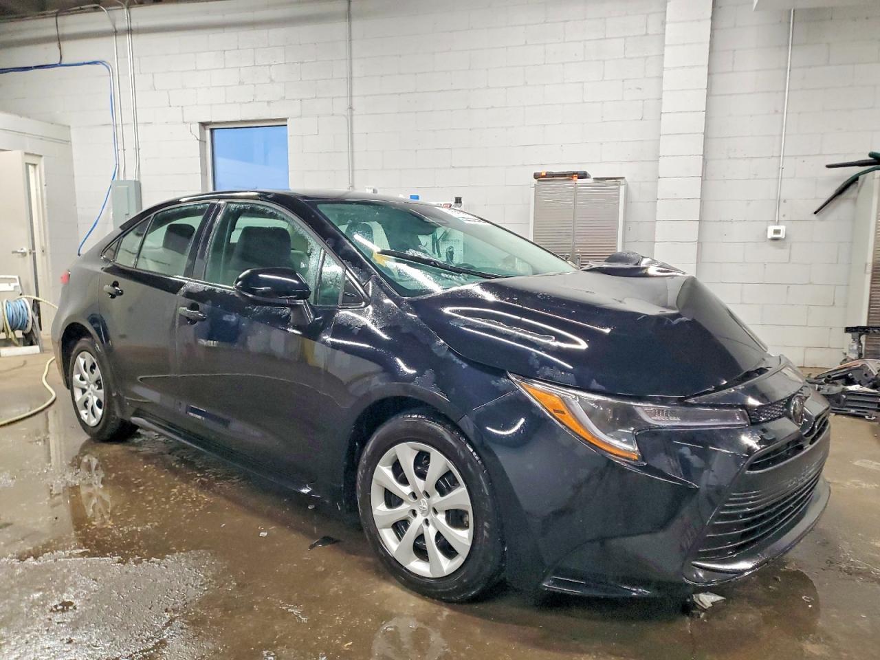 2024 TOYOTA COROLLA LE photo 4