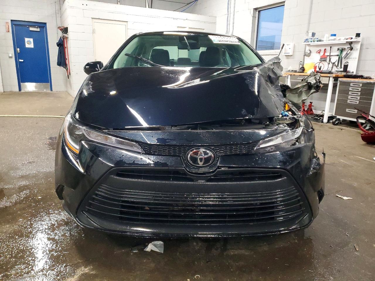 2024 TOYOTA COROLLA LE photo 5
