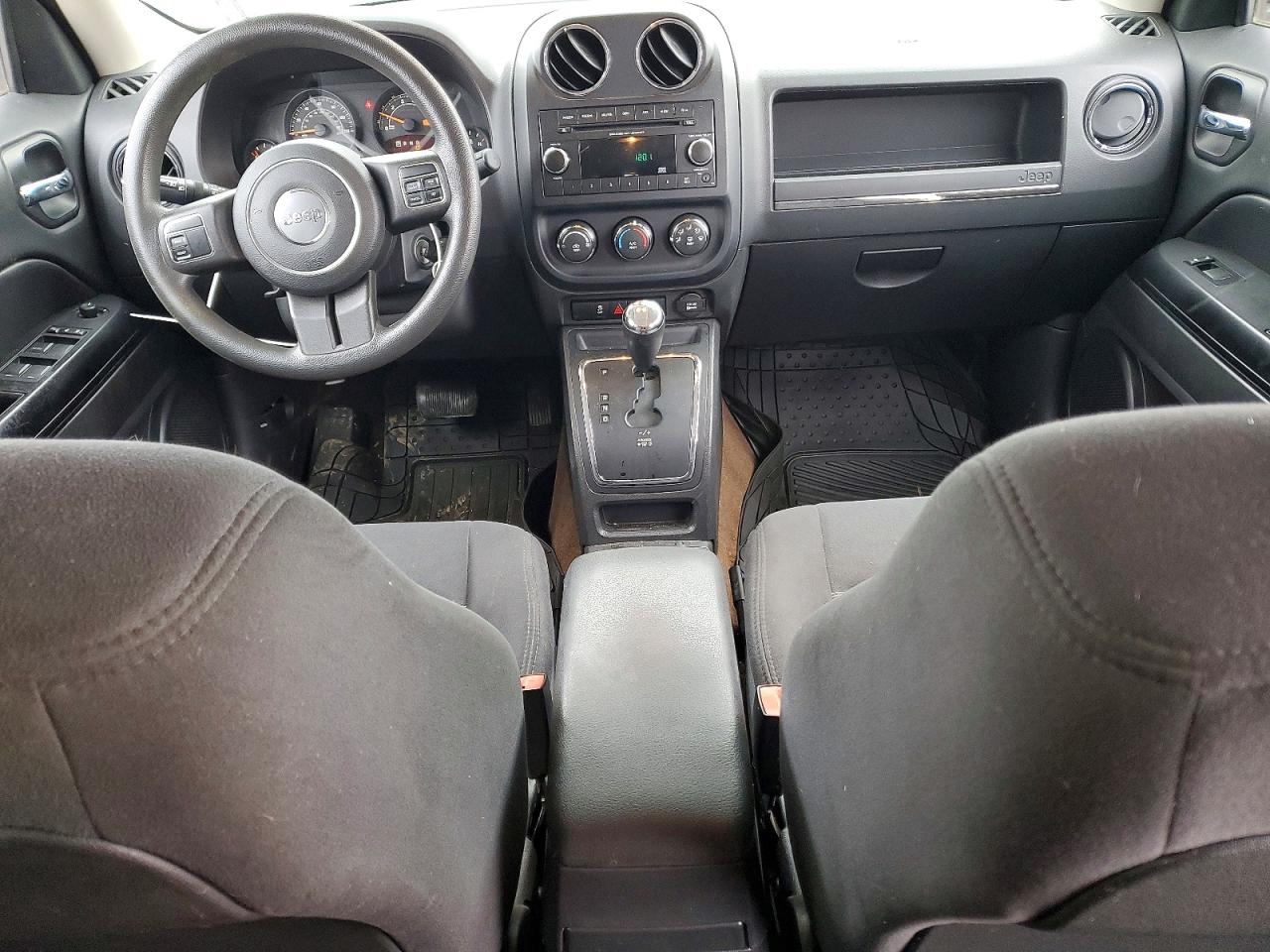 2014 JEEP PATRIOT SPORT photo 8
