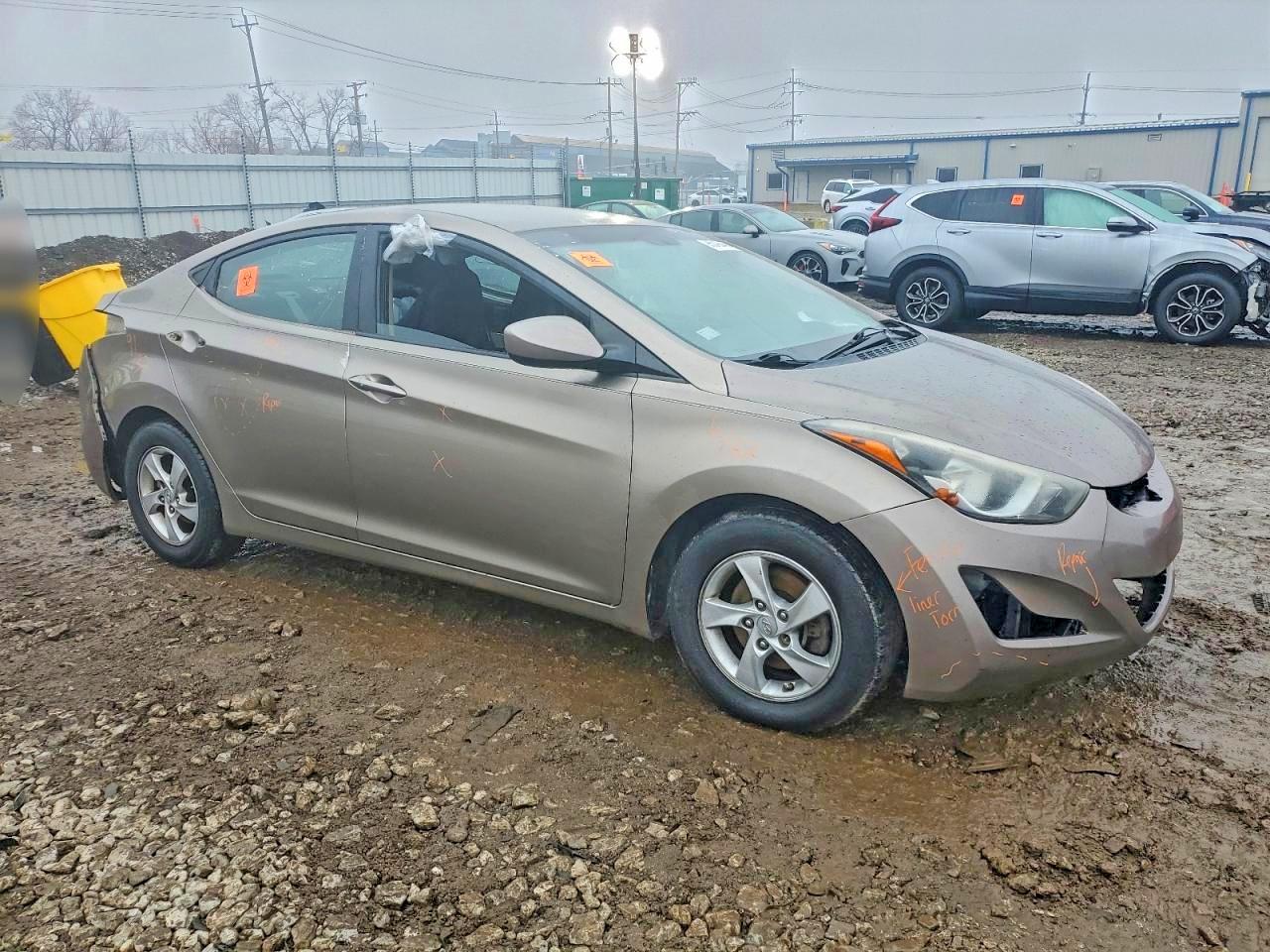 2014 HYUNDAI ELANTRA SE photo 4