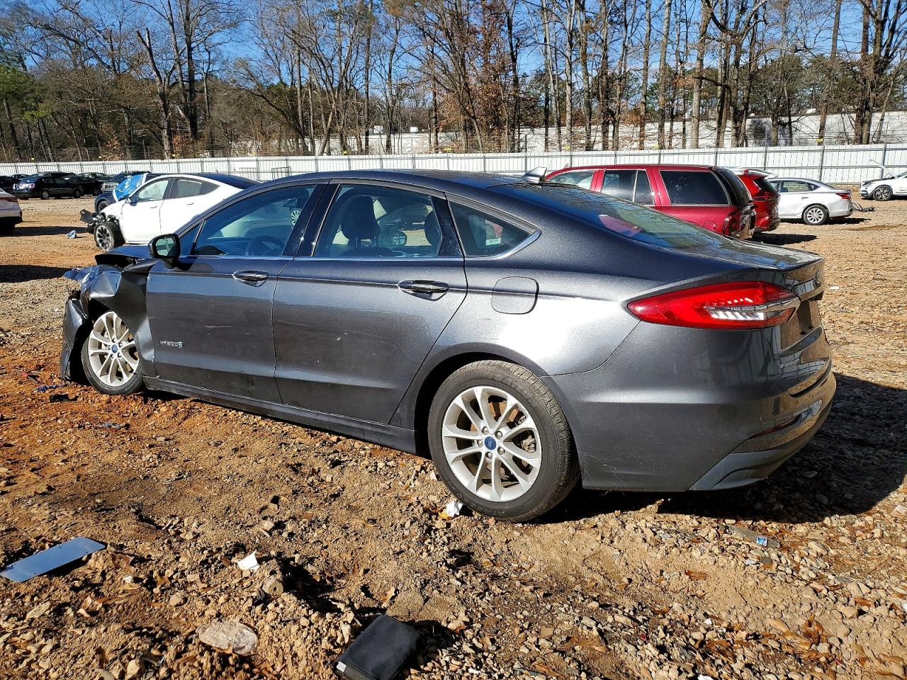 2019 FORD FUSION SE photo 2