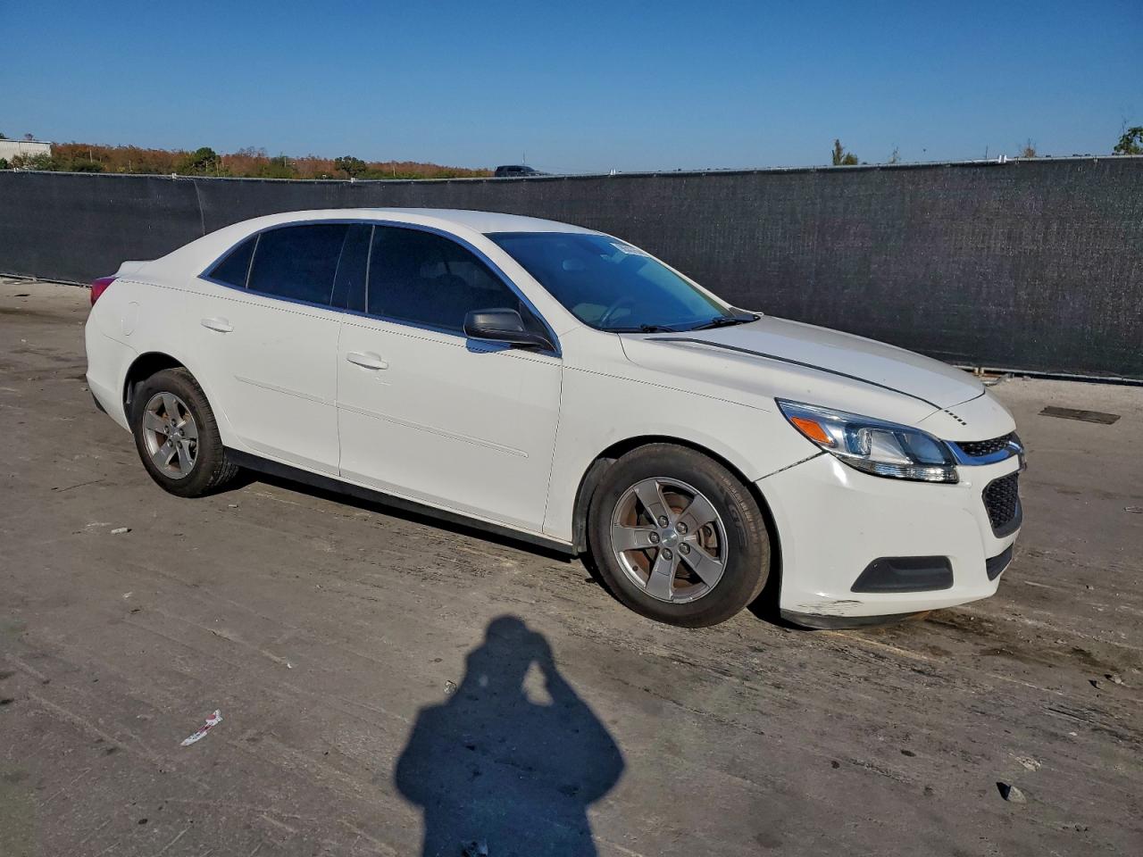 2014 CHEVROLET MALIBU LS photo 4