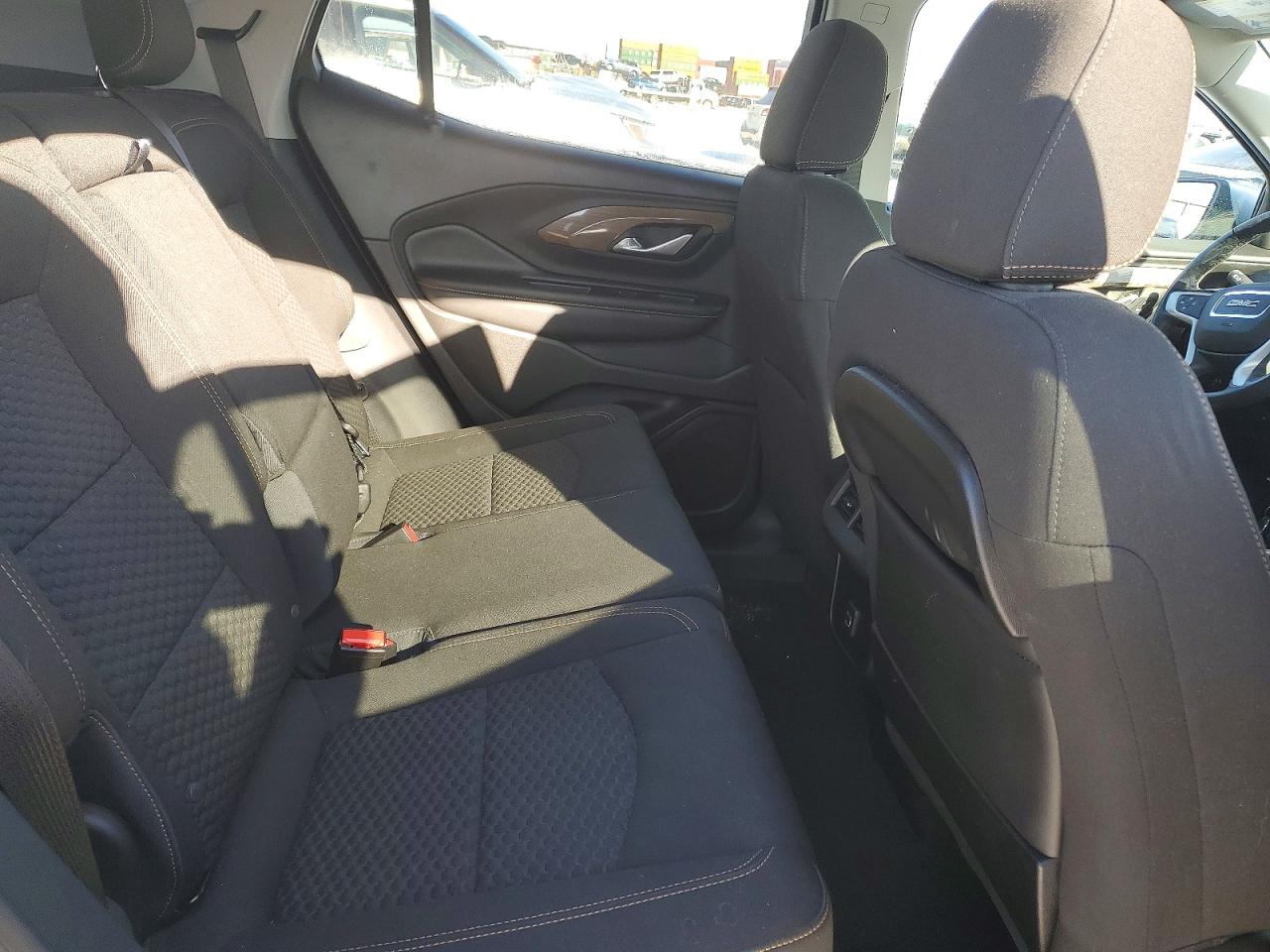 2018 GMC TERRAIN SLE photo 31