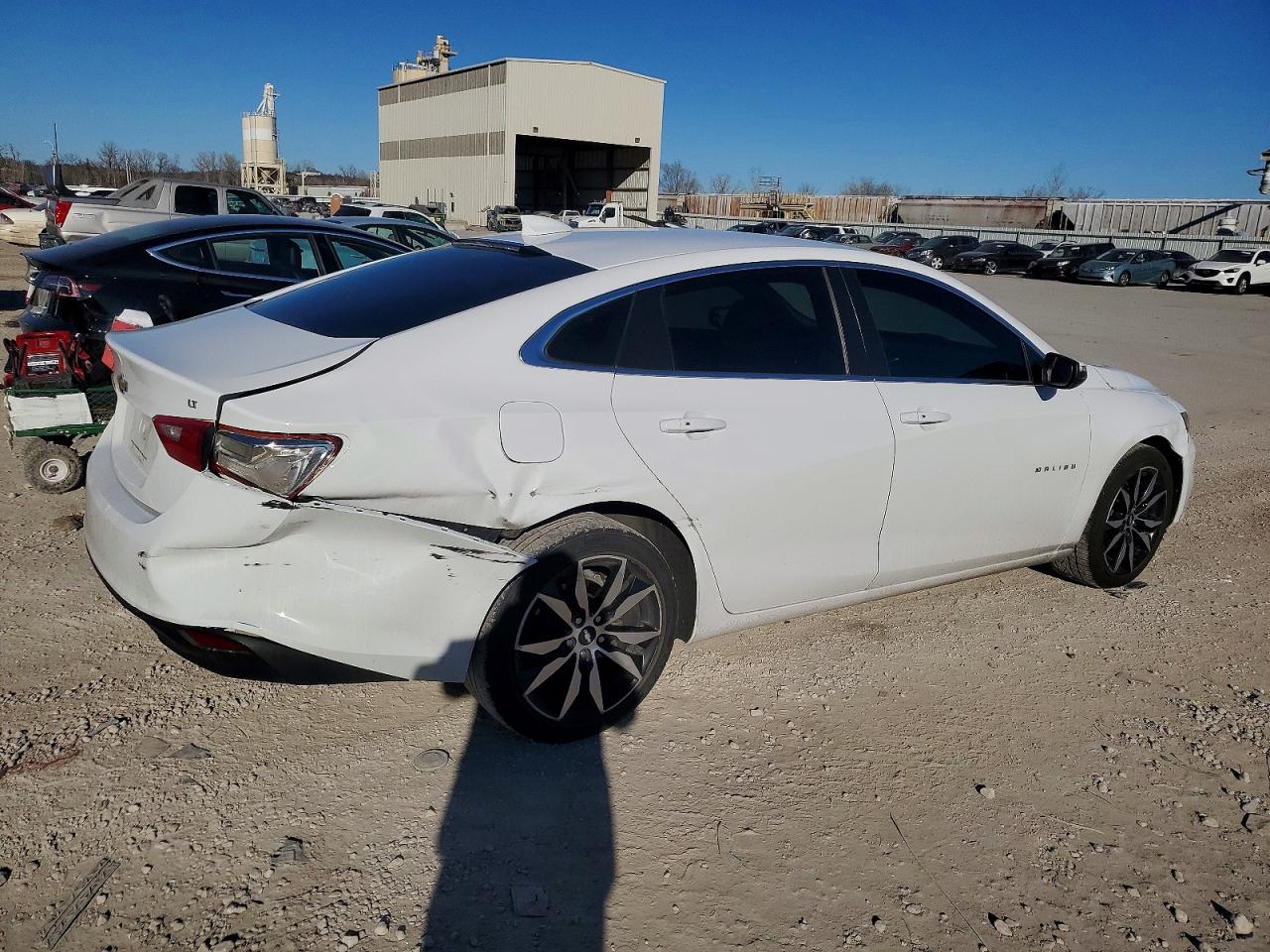 2018 CHEVROLET MALIBU LT photo 3