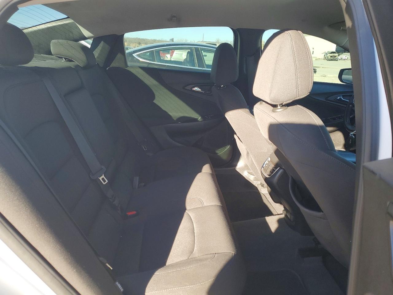 2018 CHEVROLET MALIBU LT photo 10