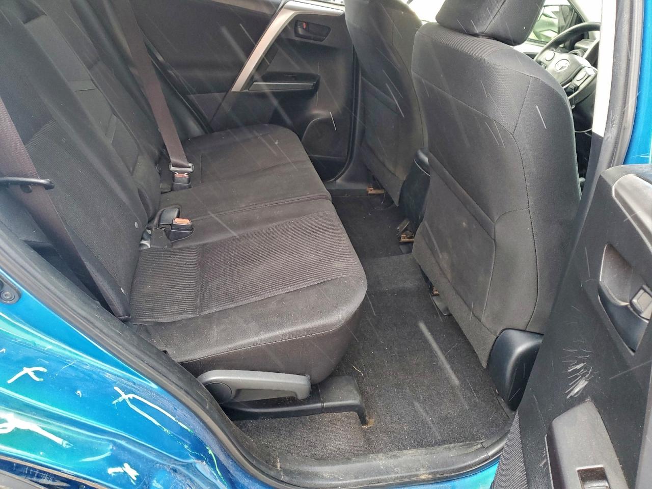 2016 TOYOTA RAV4 LE photo 11