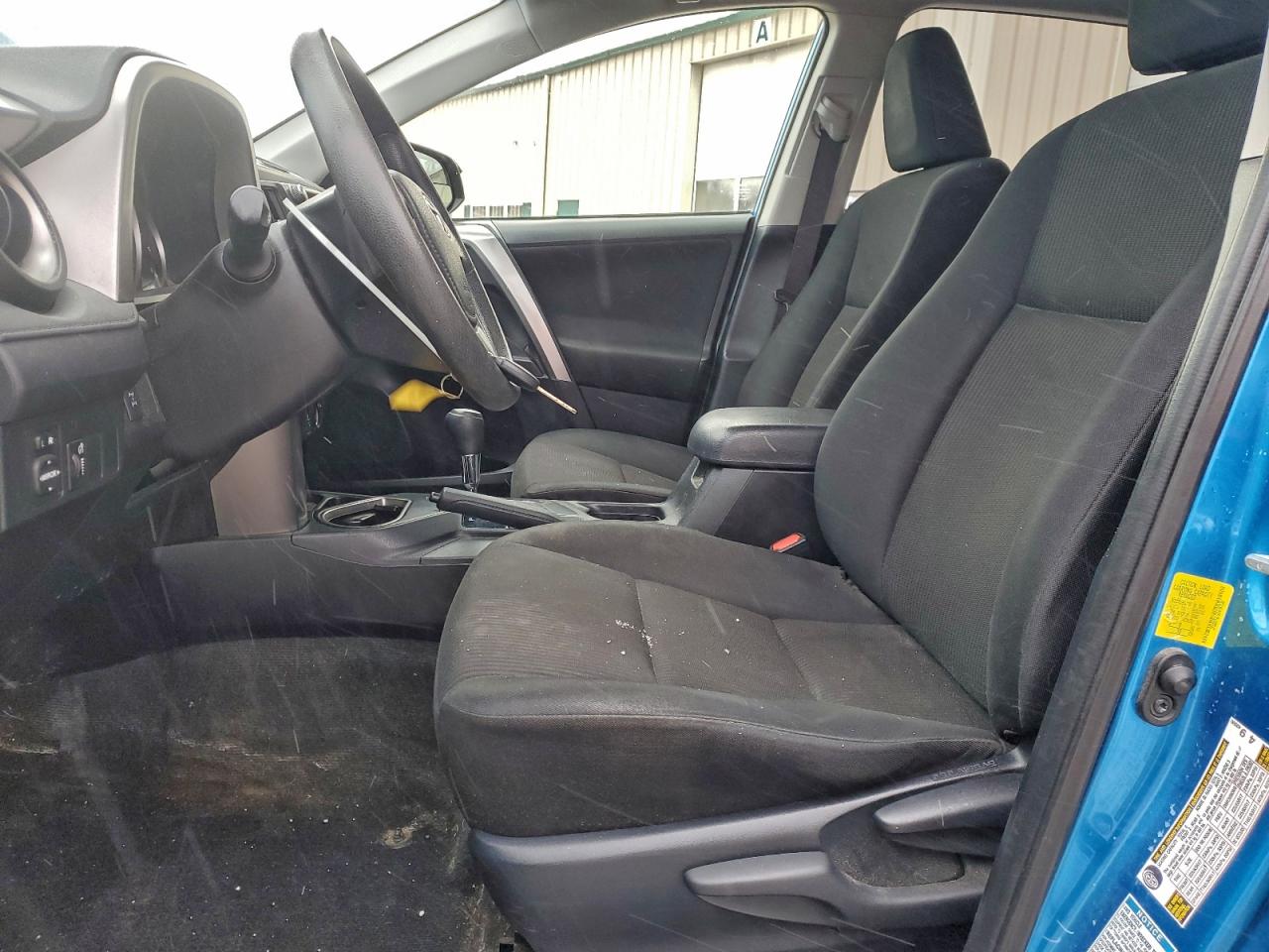 2016 TOYOTA RAV4 LE photo 7