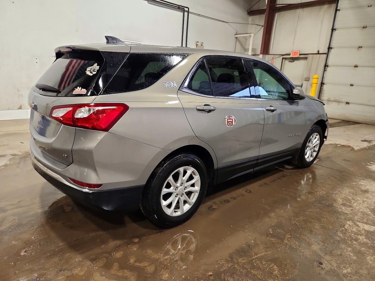 2018 CHEVROLET EQUINOX LT photo 3