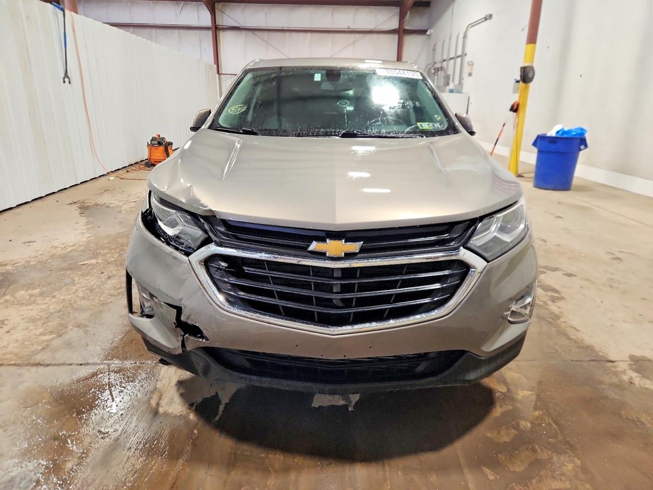 2018 CHEVROLET EQUINOX LT photo 5