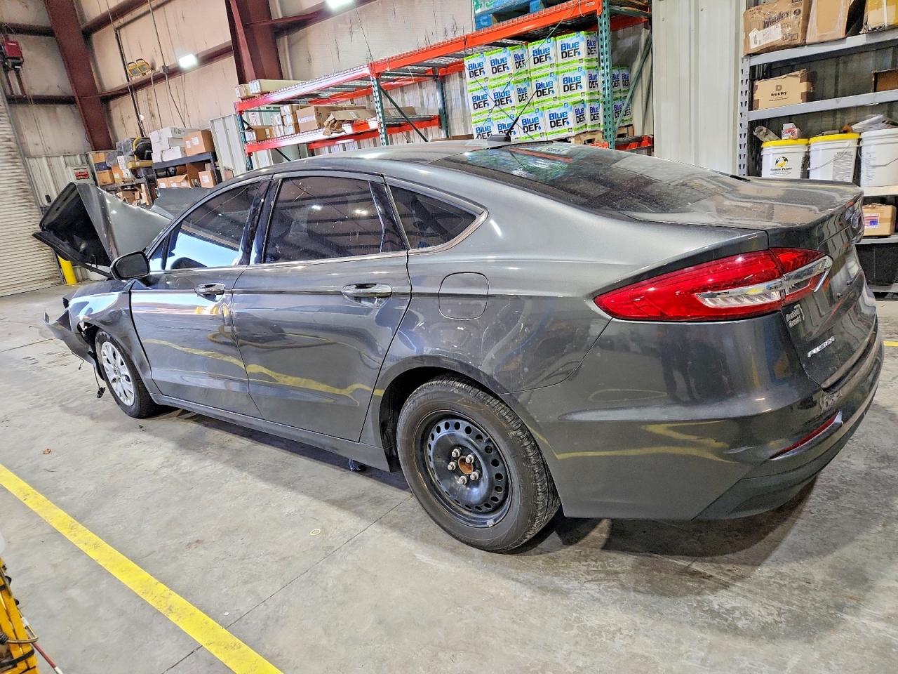 2019 FORD FUSION S photo 3