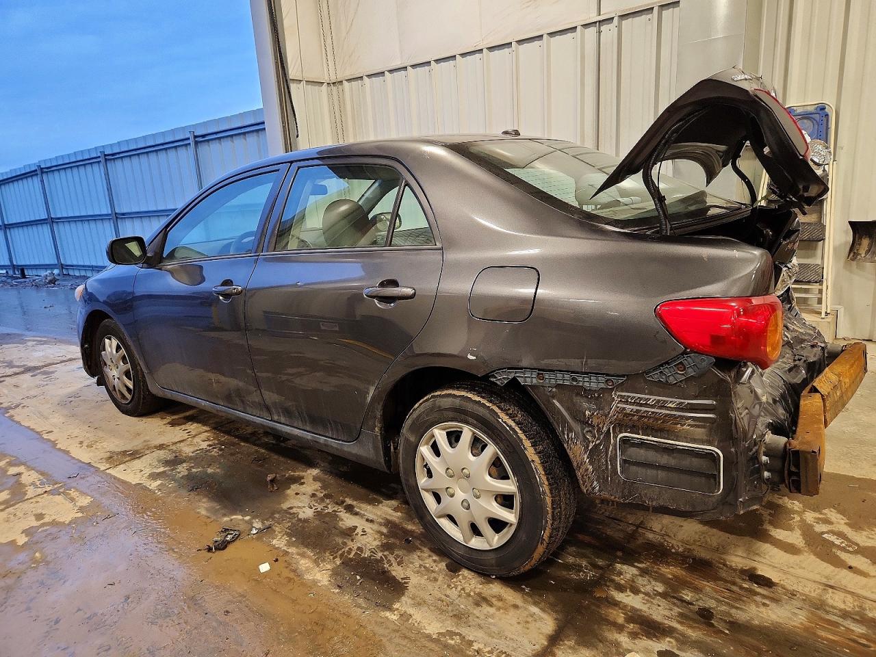 2010 TOYOTA COROLLA BASE photo 4
