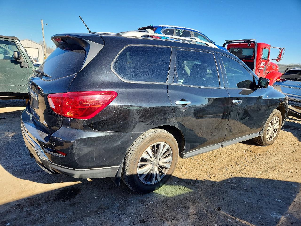 2017 NISSAN PATHFINDER S photo 3