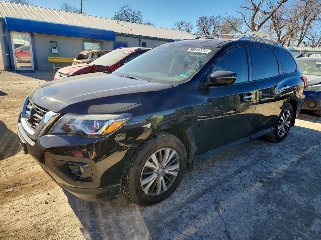 2017 NISSAN PATHFINDER