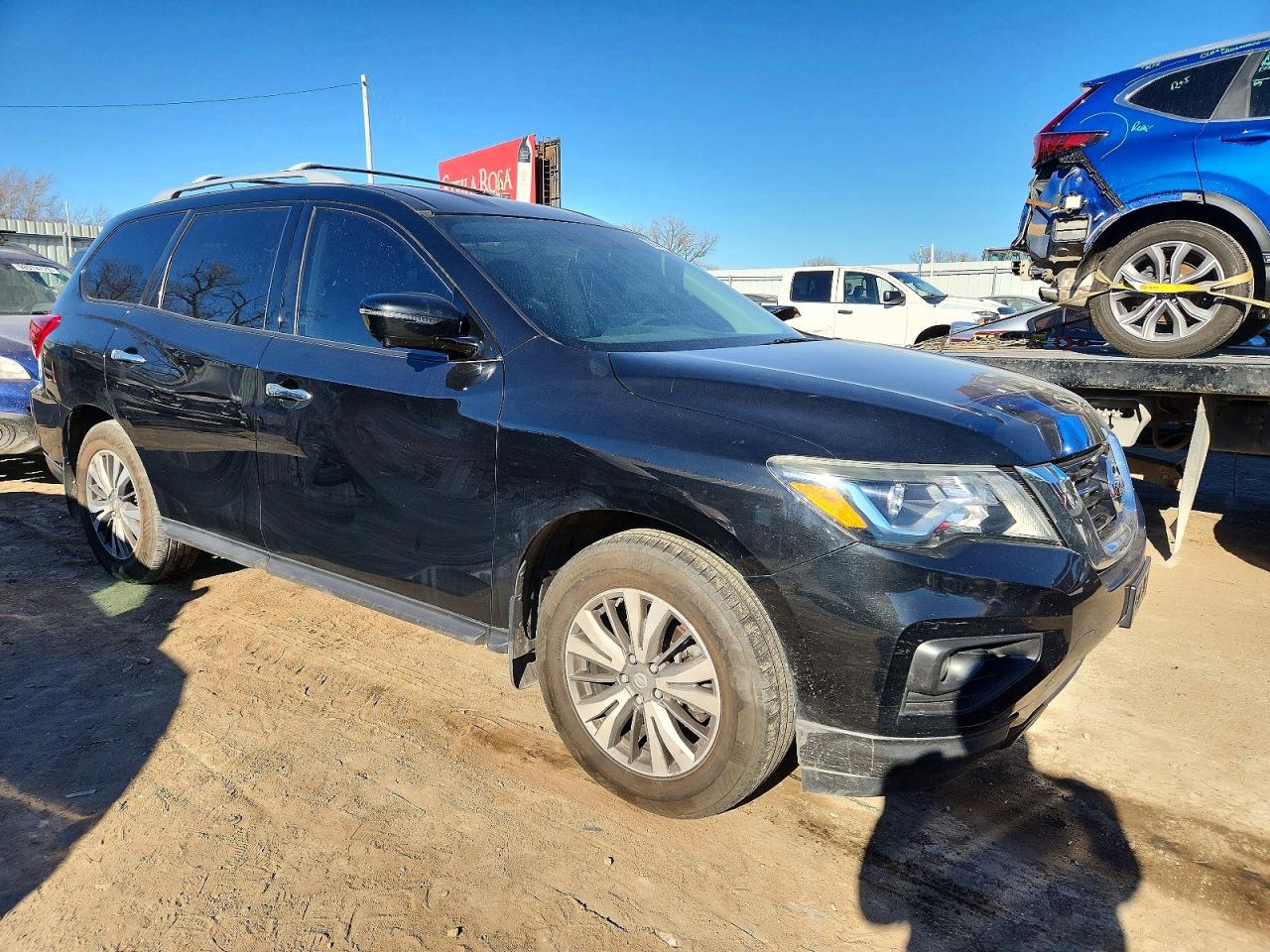 2017 NISSAN PATHFINDER S photo 4