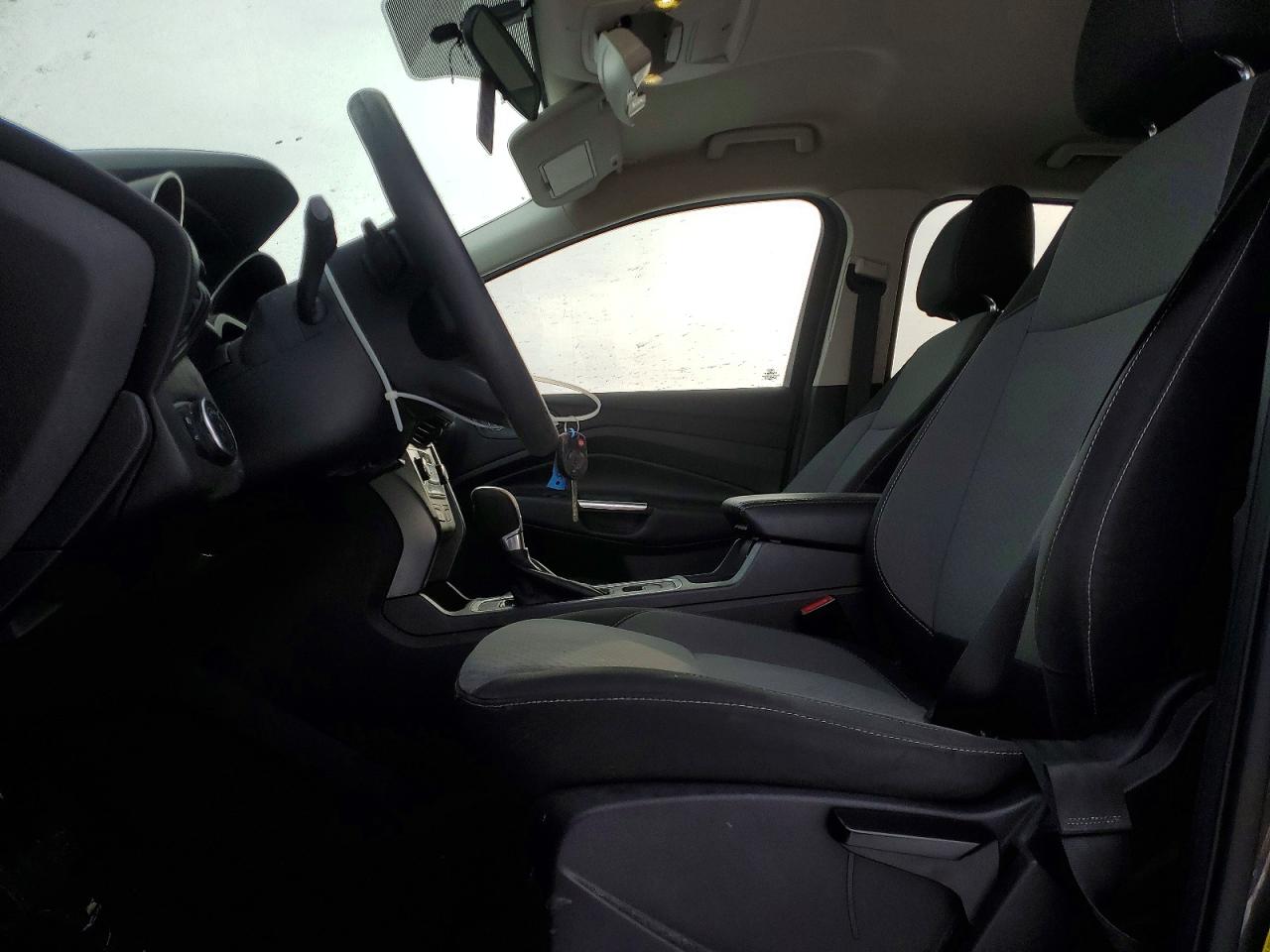 2017 FORD ESCAPE SE photo 7