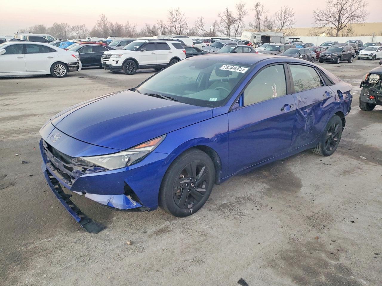 2022 HYUNDAI ELANTRA