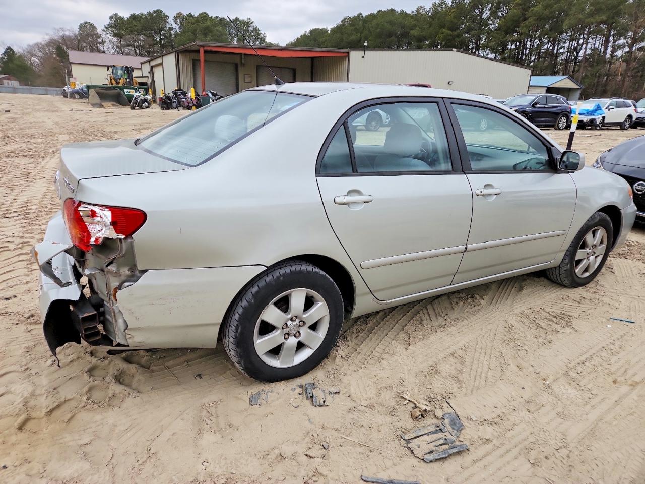 2004 TOYOTA COROLLA CE photo 5