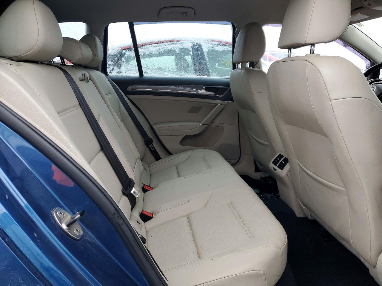 2017 VOLKSWAGEN GOLF ALLTRACK S photo 19