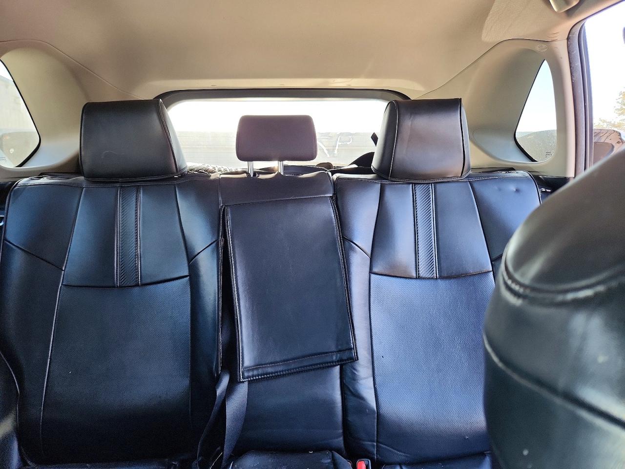 2021 TOYOTA RAV4 XLE photo 10