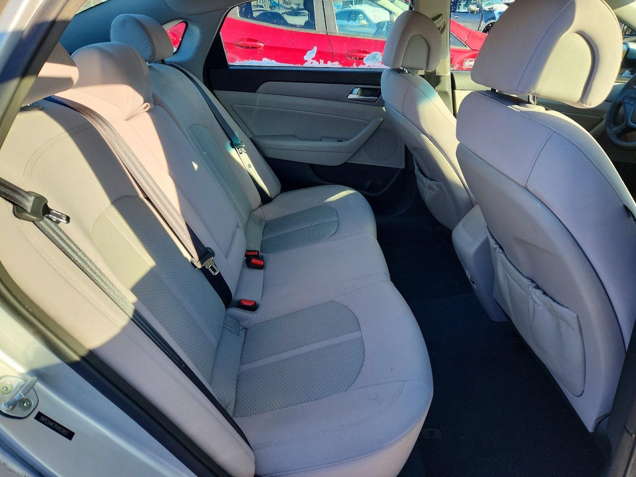 2015 HYUNDAI SONATA SE photo 19