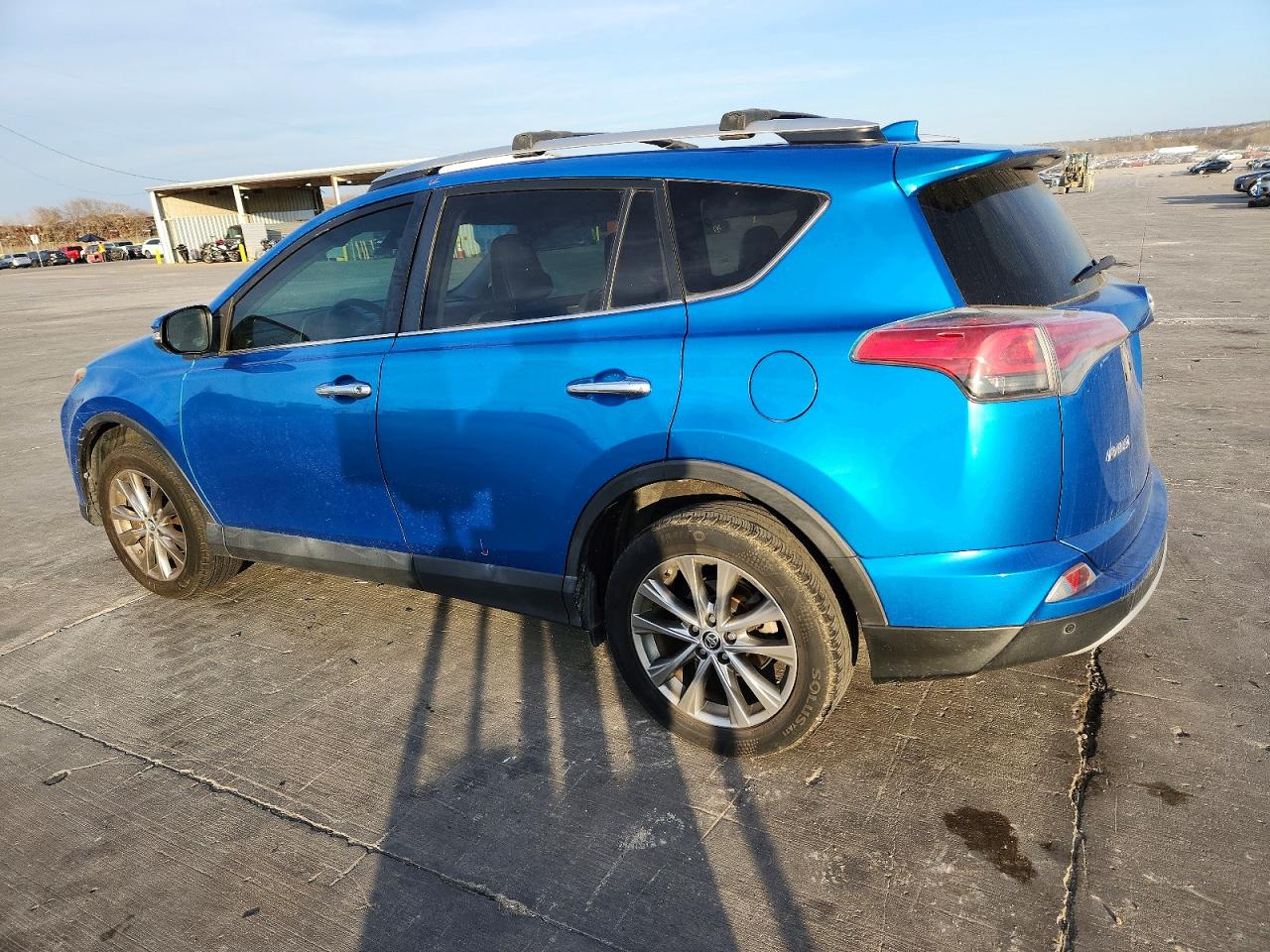 2016 TOYOTA RAV4 LIMITED photo 2