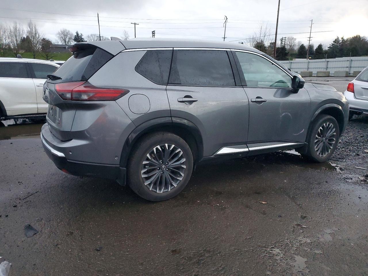 2024 NISSAN ROGUE PLATINUM photo 3