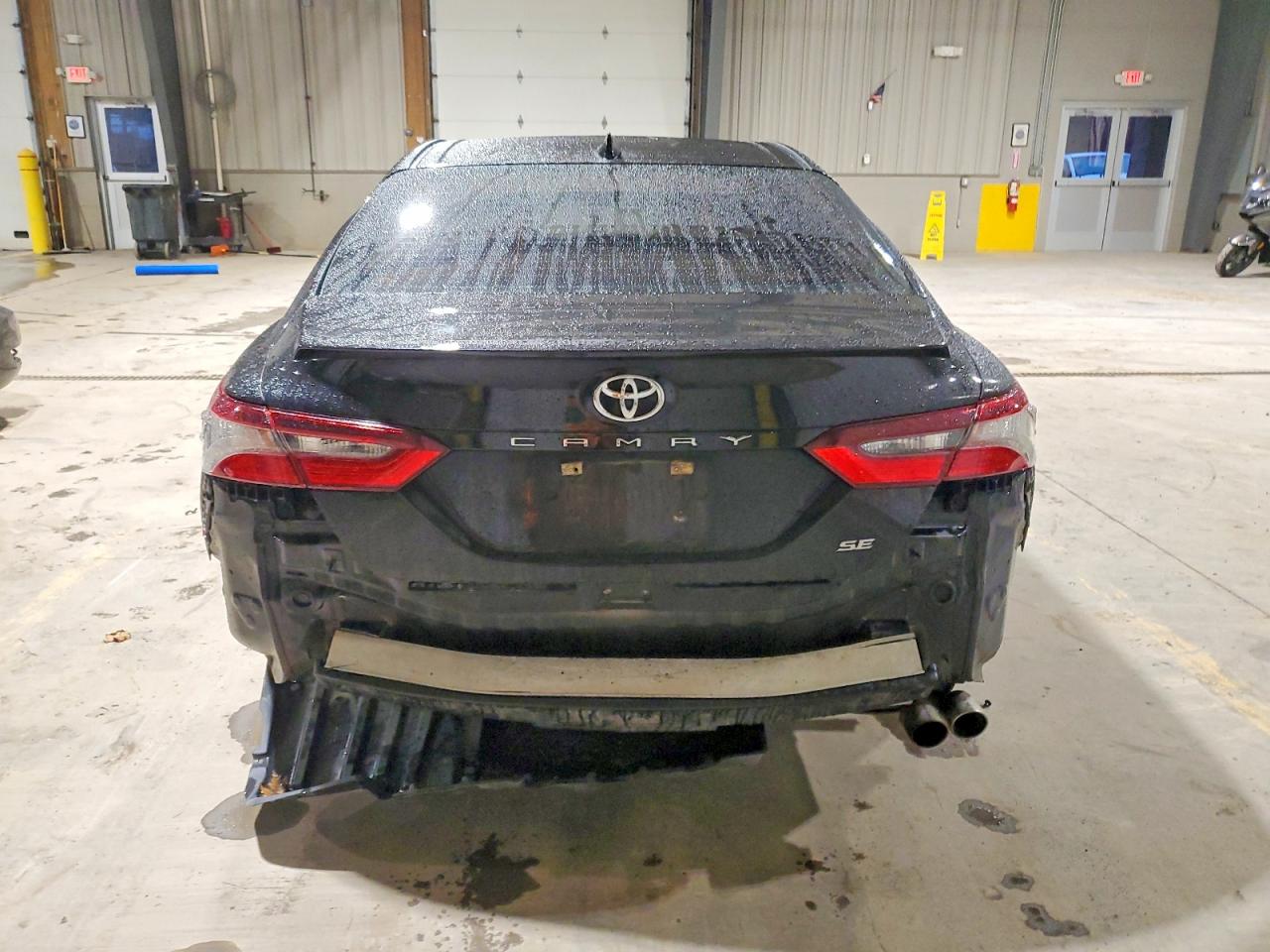 2021 TOYOTA CAMRY SE photo 6