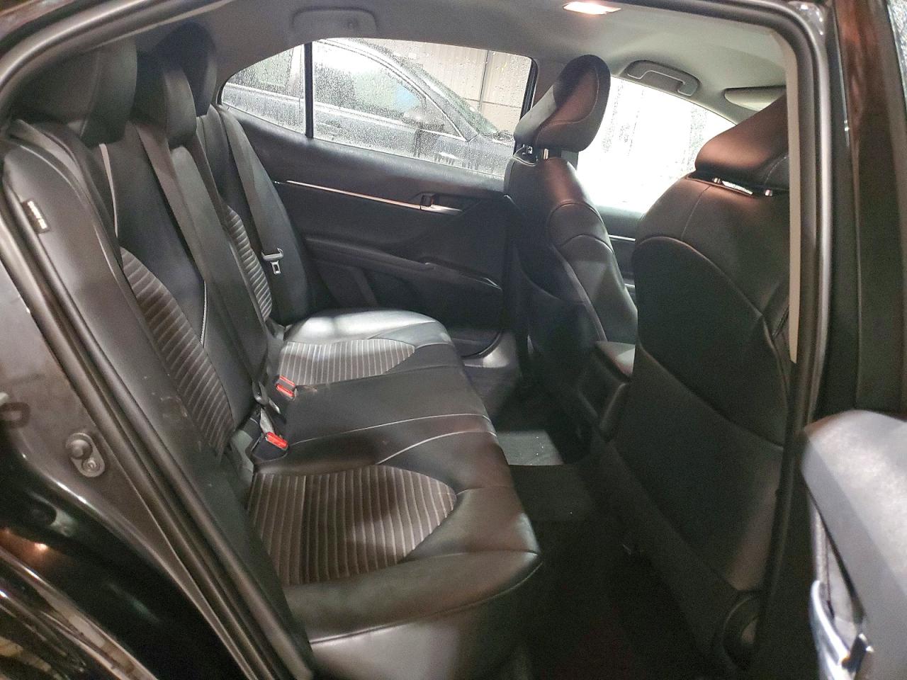 2021 TOYOTA CAMRY SE photo 10