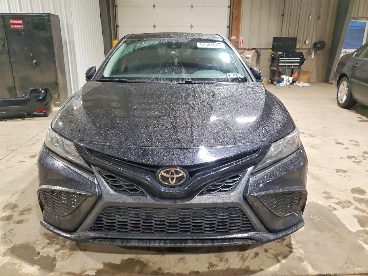 2021 TOYOTA CAMRY SE photo 5