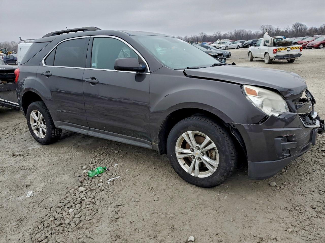 2015 CHEVROLET EQUINOX LT photo 4