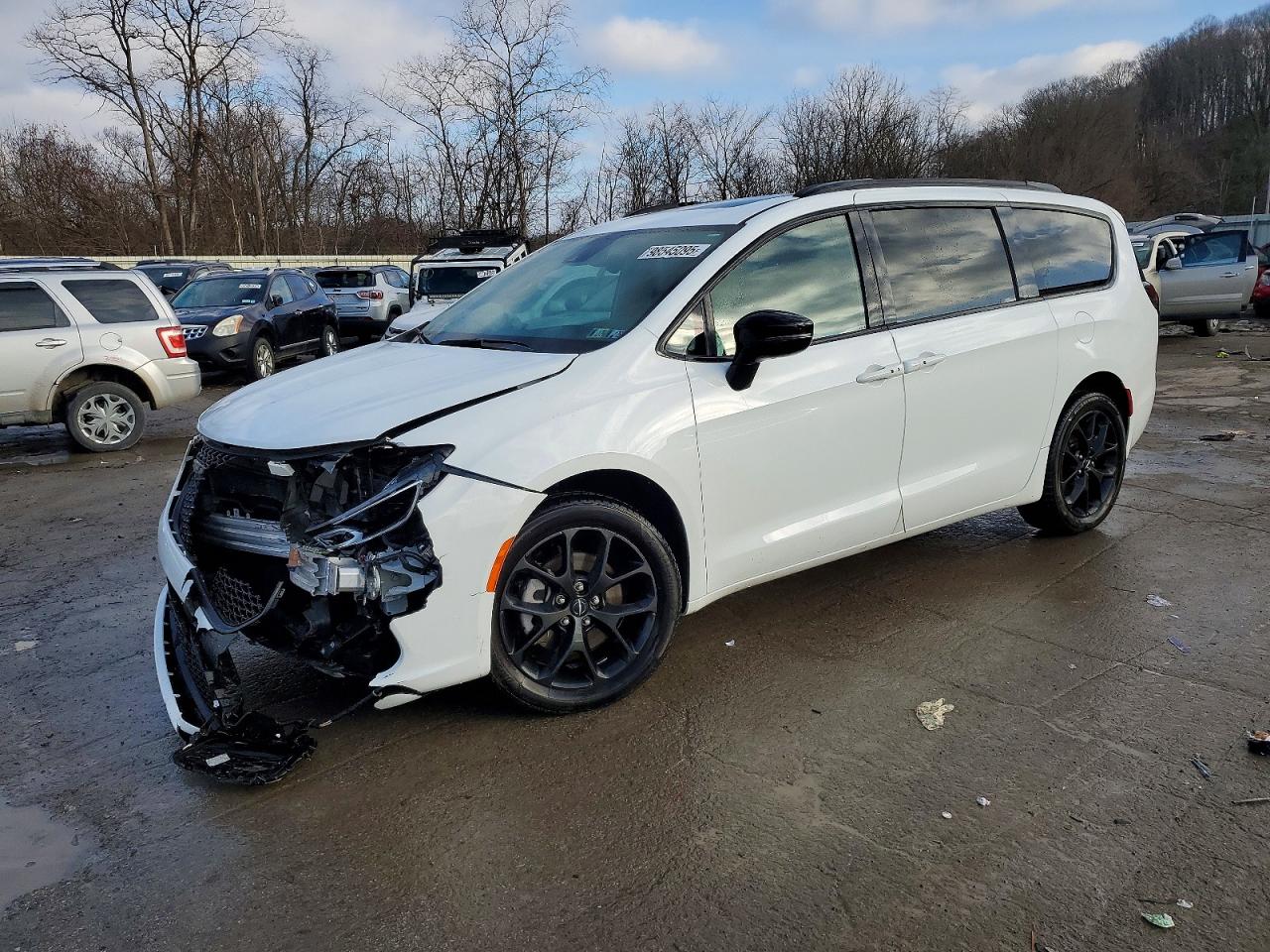 2023 CHRYSLER PACIFICA
