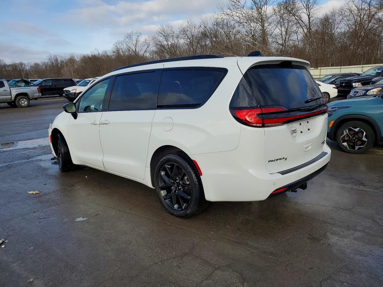 2023 CHRYSLER PACIFICA LIMITED photo 2