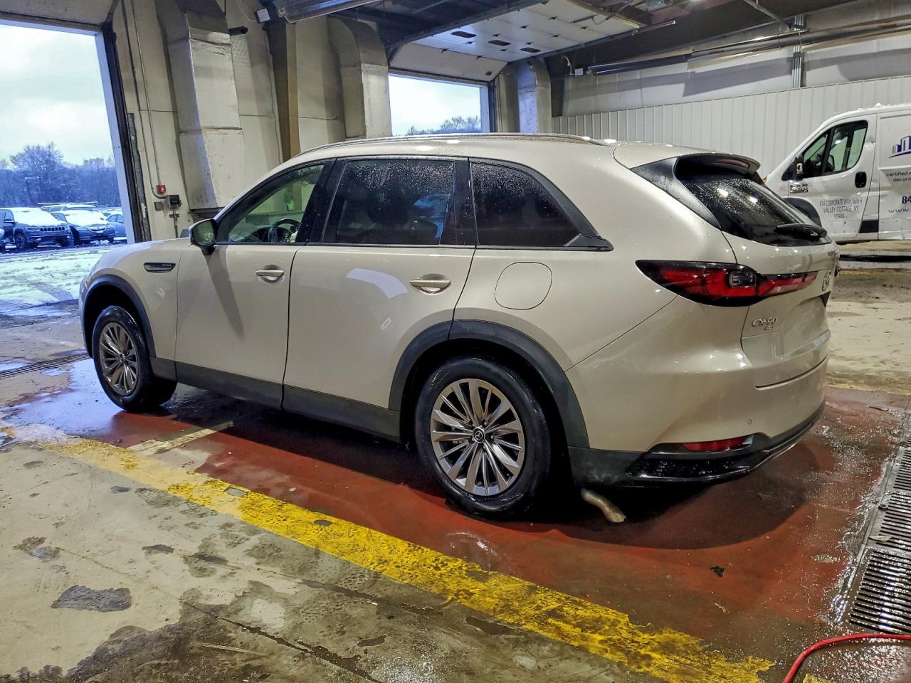 2025 MAZDA CX-90 PREFERRED photo 4