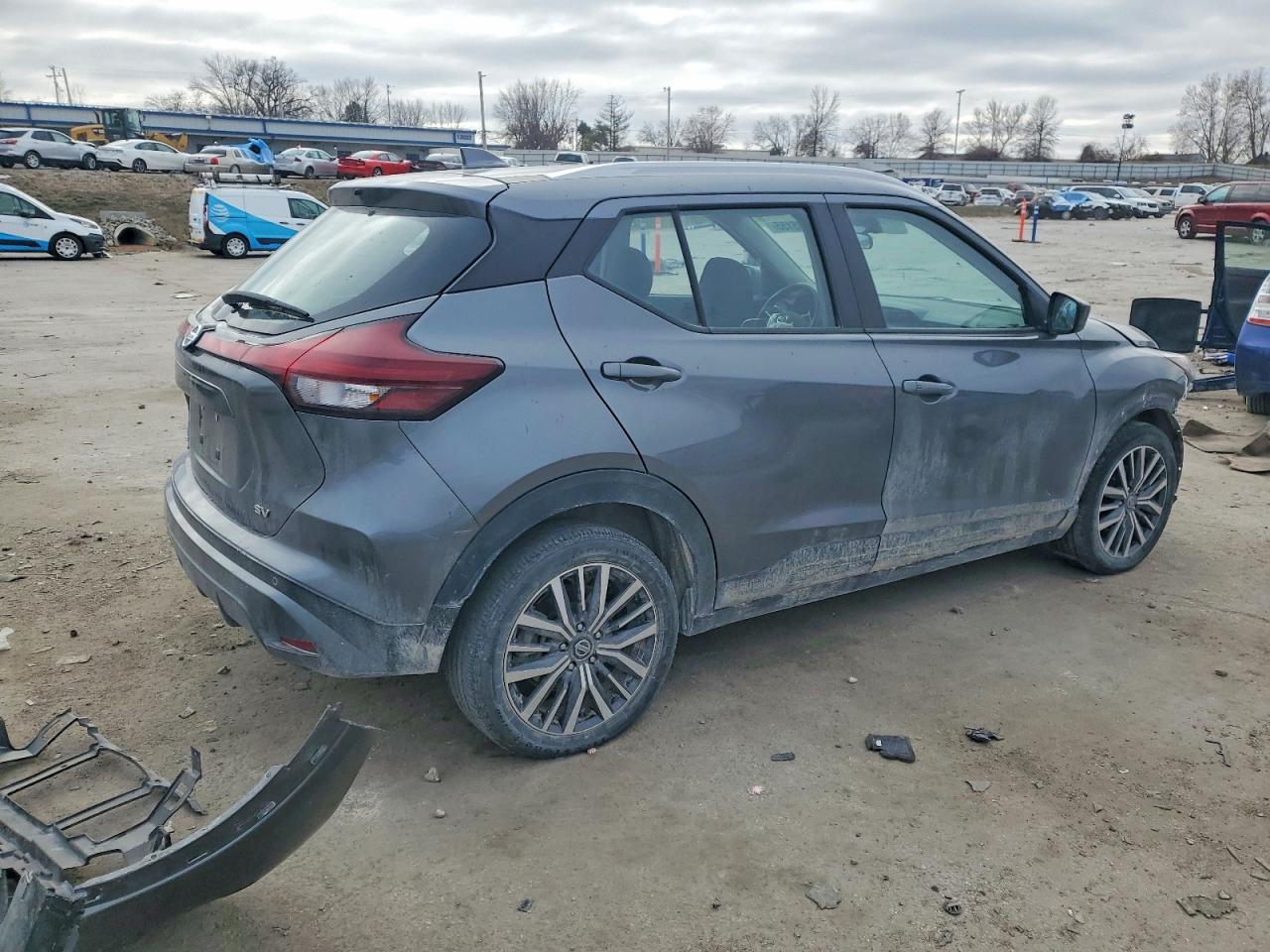 2021 NISSAN KICKS SV photo 3